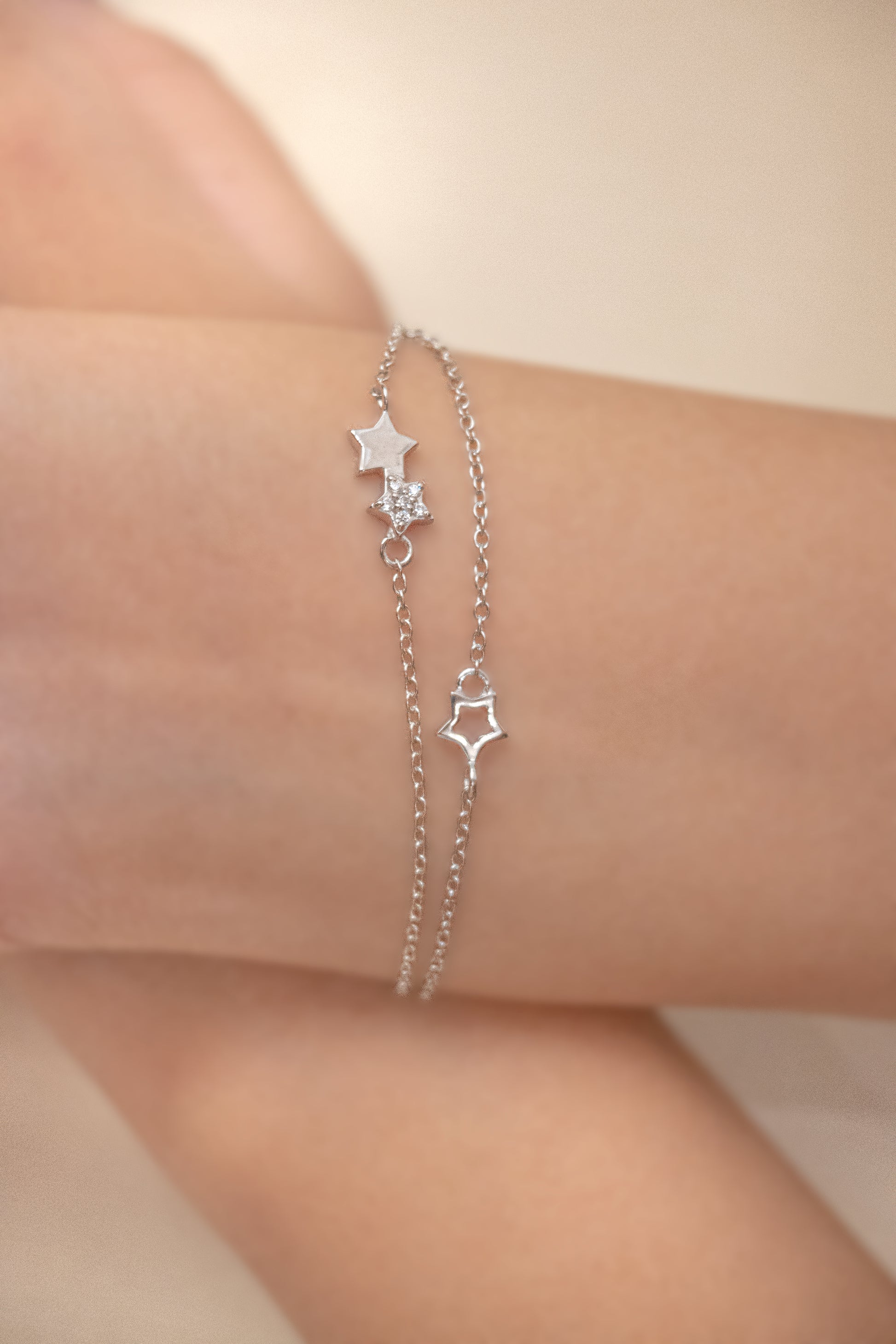 Lightweight silver bracelet for women crafted in 925 silver for daily wear and subtle elegance