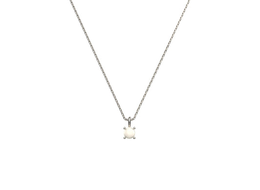 Minimal pearl pendant necklace for women in 925 sterling silver, perfect for everyday wear